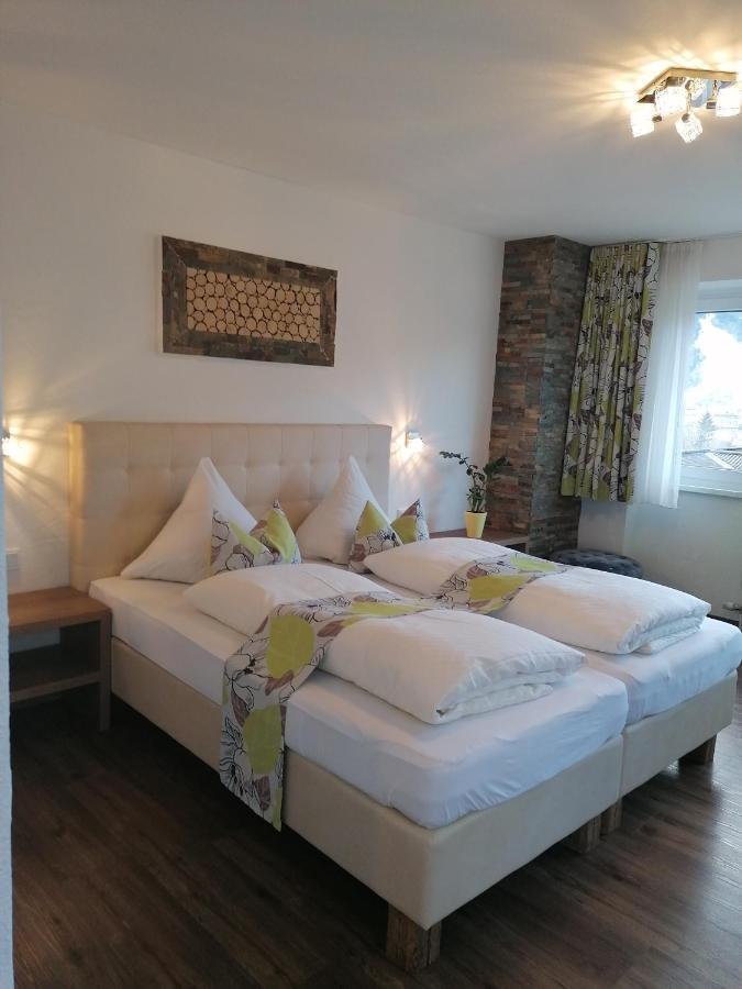 Pension Claudia Zell Am See Exterior photo