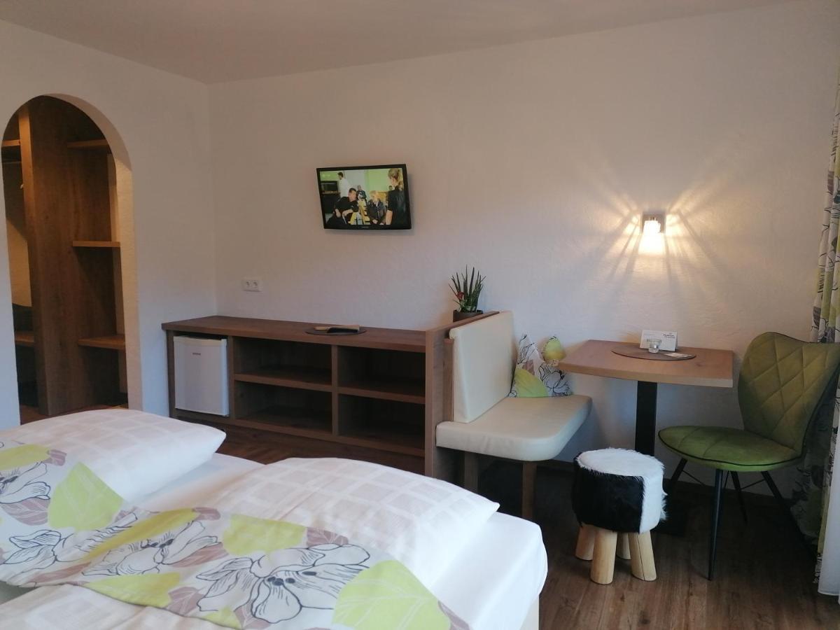 Pension Claudia Zell Am See Exterior photo