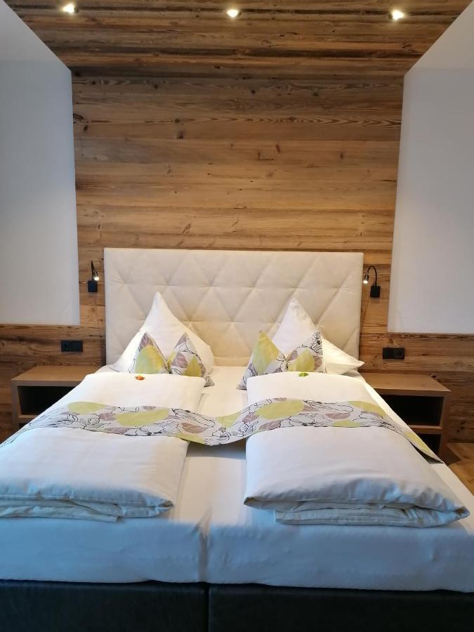 Pension Claudia Zell Am See Exterior photo