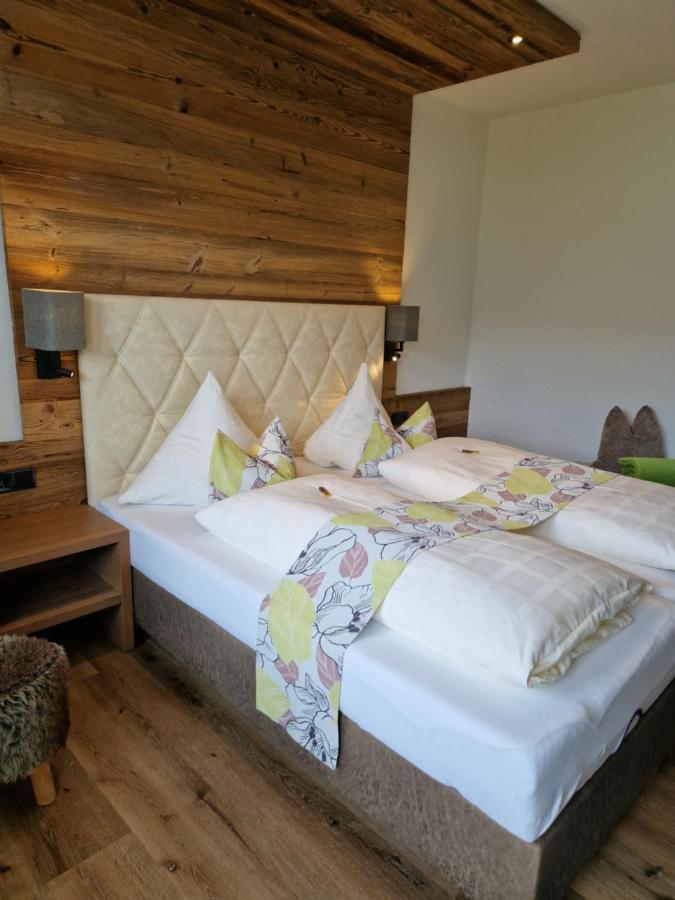 Pension Claudia Zell Am See Exterior photo